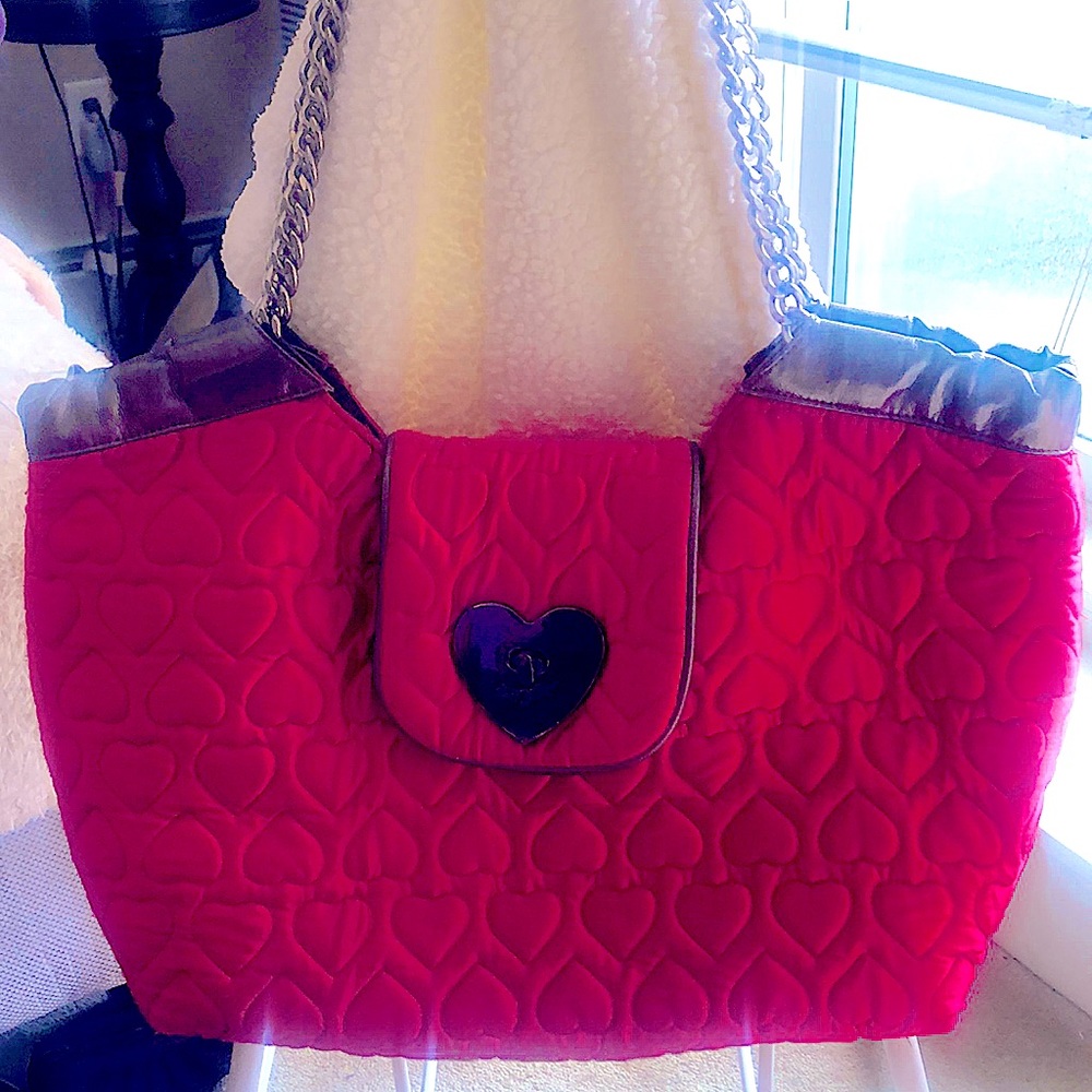 Vintage Betsey Johnson Hot Pink Quilted Heart Bag